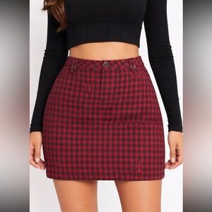 VINTAGE Eddie Bauer Women’s 59% Wool Red Plaid Skirt with Button Waist Accents